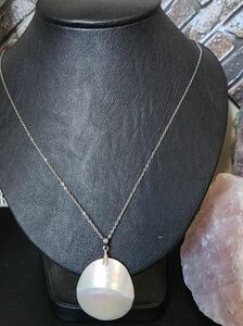Big Mabe Pearl Pendant Necklace